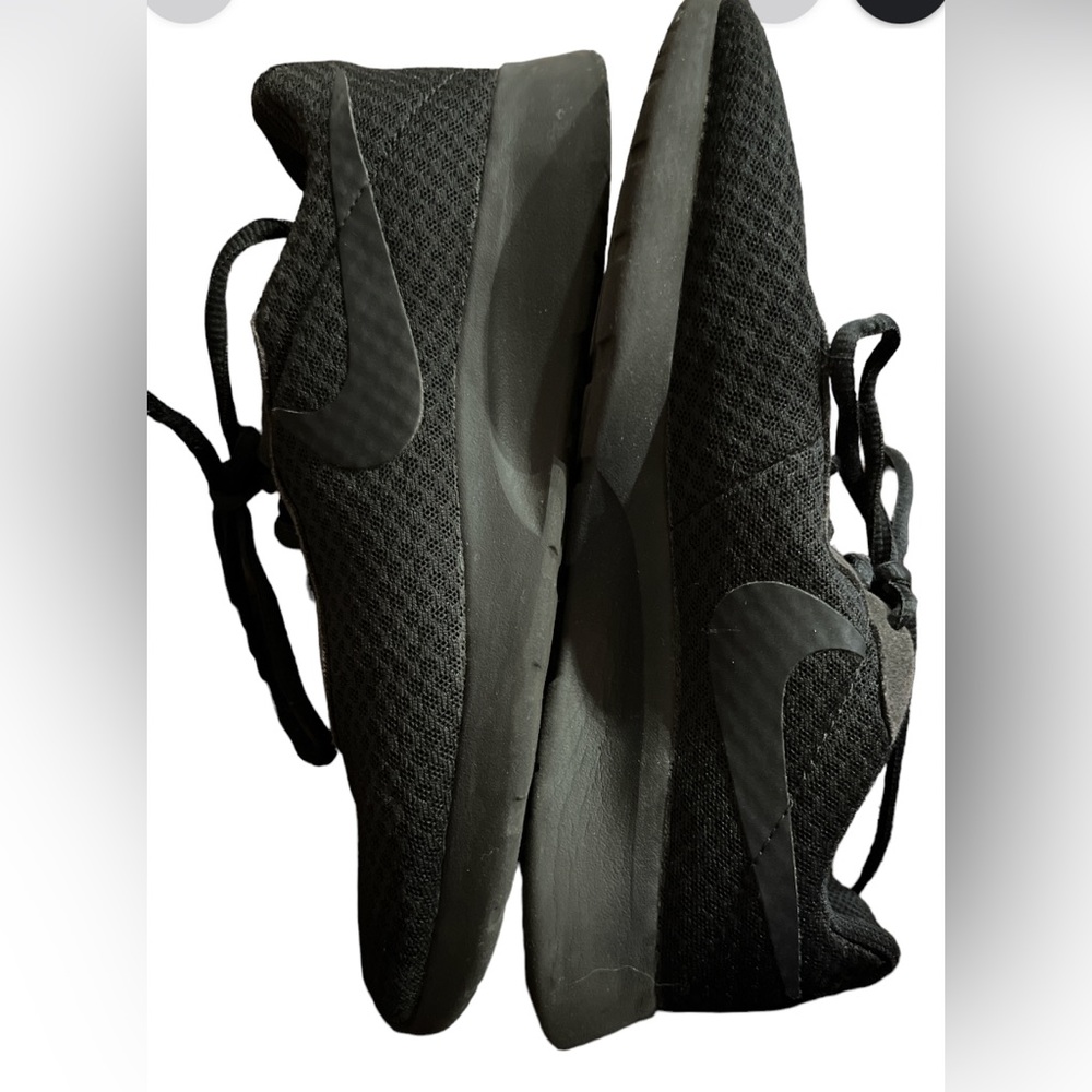 Women size 7.5 black Nike